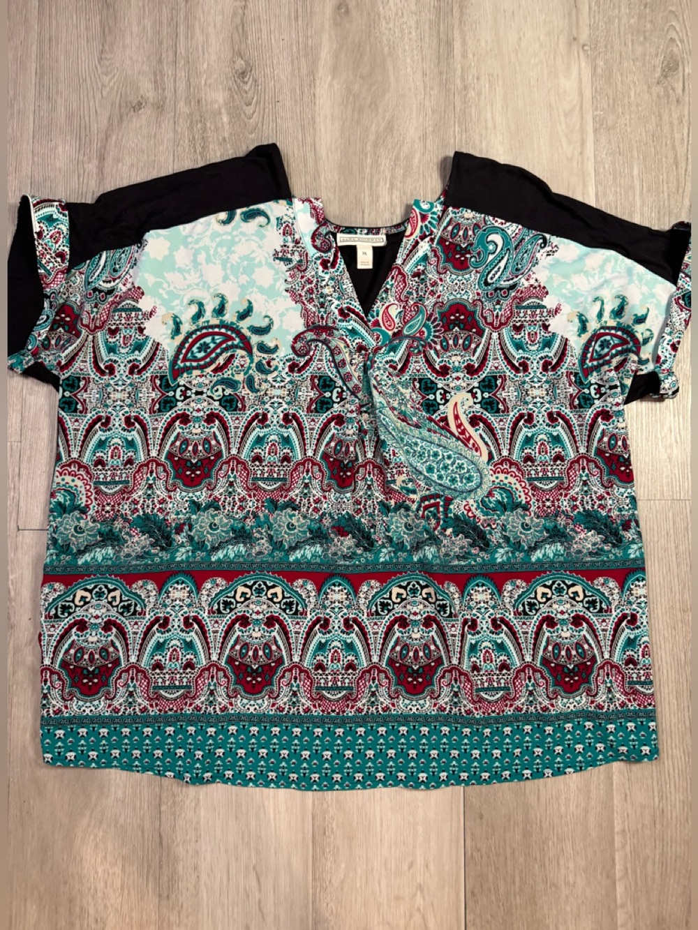 Dana Buchman Size XL Women Paisley Stretch V-Neck Short Roll Up Sleeve Blouse